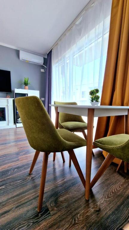 Cozy Apartment Prima Nufarul Oradea Eksteriør bilde